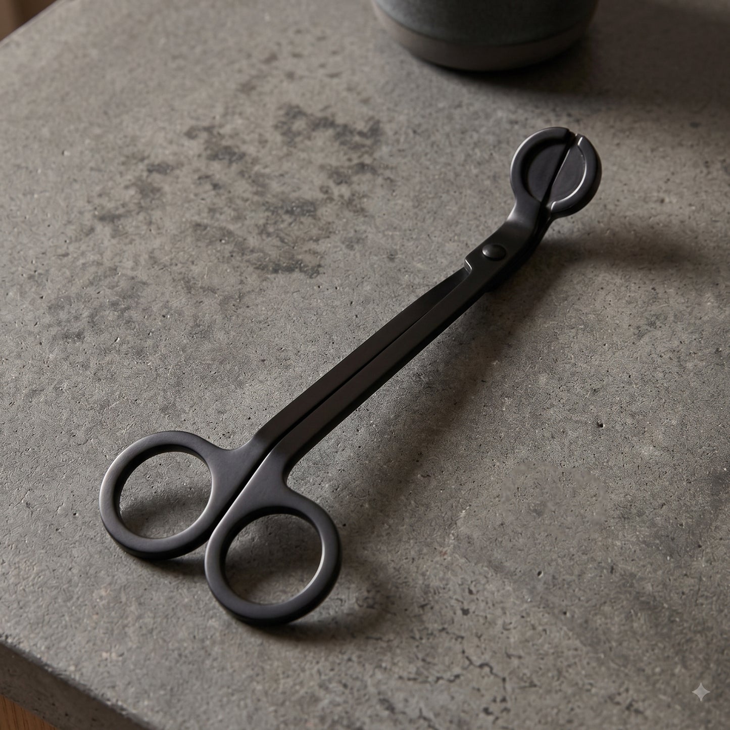Wick Trimmer • Black